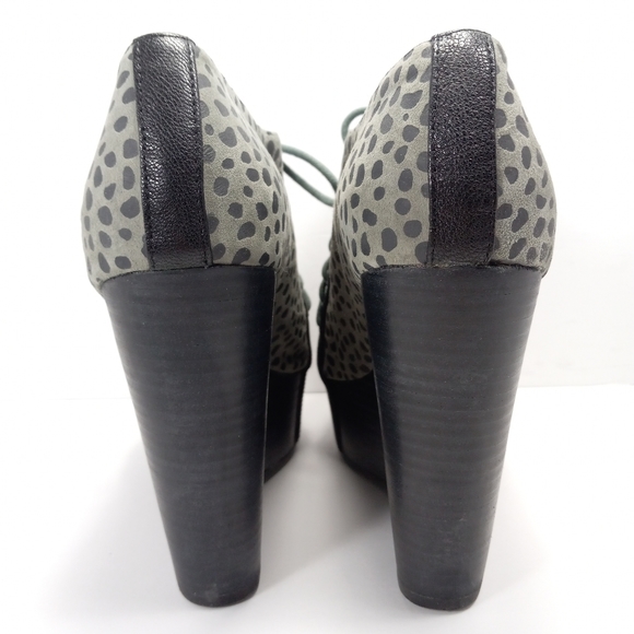 GREY CITY Pale Green Black Spotted Suede Lace-Up Stacked Platform Wedges EUC - Picture 7 of 16